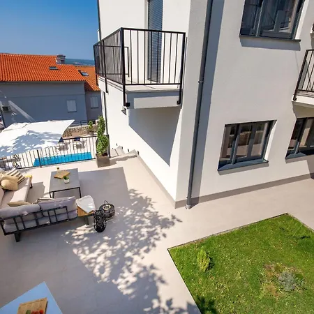 Sunrise Mit Pool By Interhome Διαμέρισμα