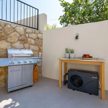 Διαμέρισμα Sunrise Mit Pool By Interhome